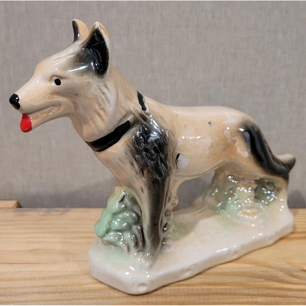 Vintage Handcrafted Collectibles German Shepherd Dog Figurine MCS Brazil Luster